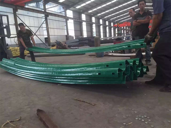 兩波護(hù)欄板彎道用彎板