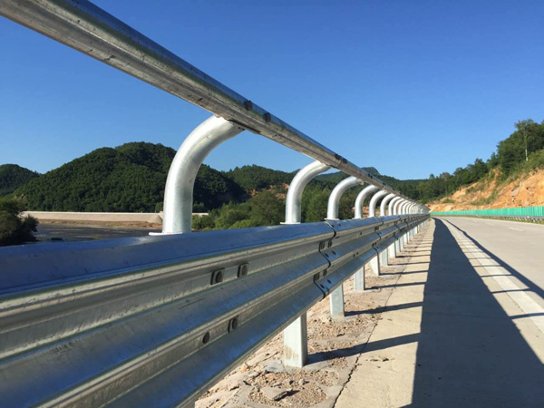 扶手三波護(hù)欄板 扶手三波護(hù)欄板